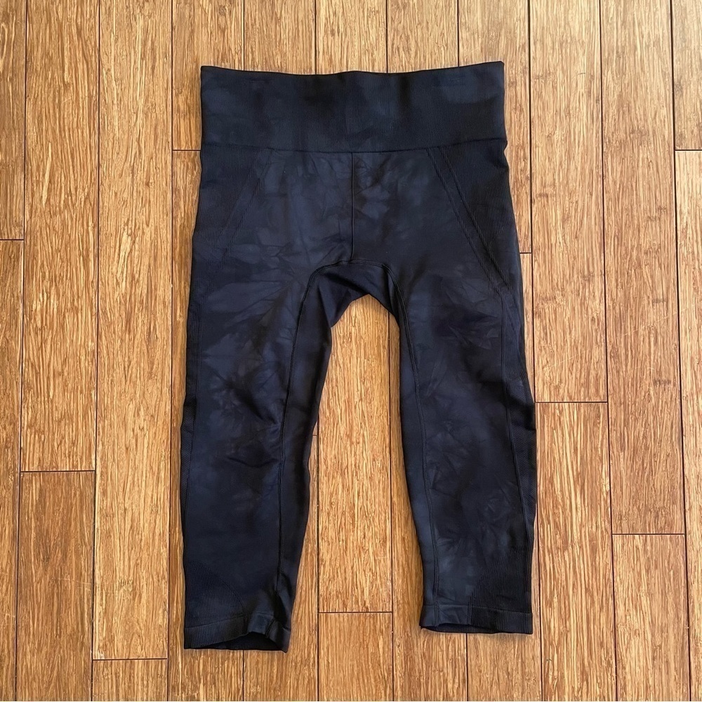 Athleta Capri Crop Leggings Tight Pant Marble Tie Dye Grey Black Size XL